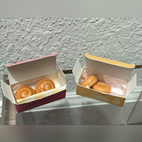 MGA Miniverse Make It Mini - Cinnamon Rolls and Doughnuts - Picture 1 of 6